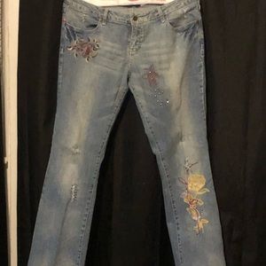 Brand:BANA-DI Size: 13 Material: JEAN